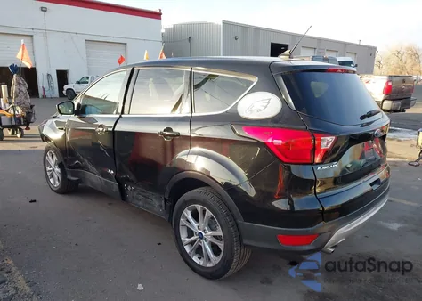2019 Ford Escape Se z USA, uszkodzony, nr VIN 1FMCU0G92KUB12246